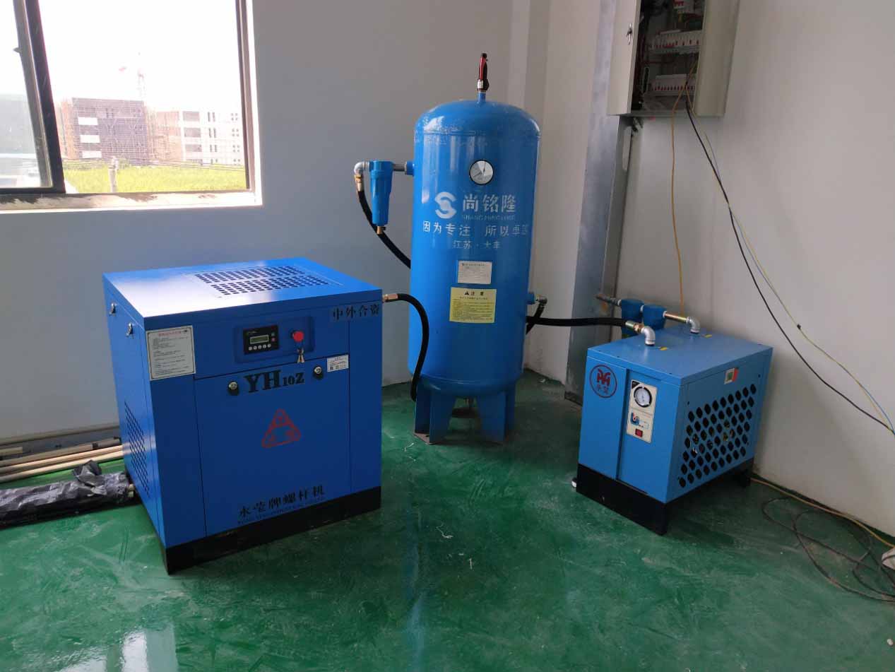 為什么選擇永磁變頻空壓機(jī)，權(quán)偉永瑩螺桿空壓機(jī)廠家